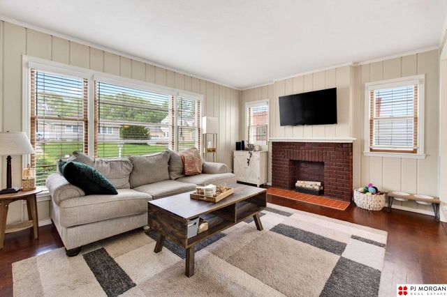 2925 S 44th Street, Lincoln, NE 68506