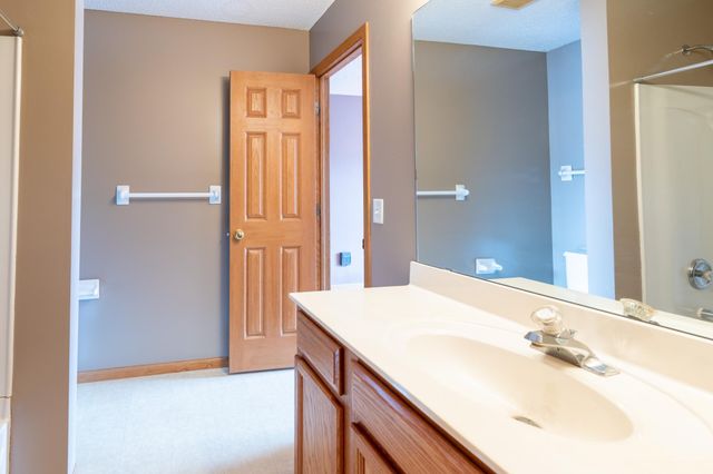 6814 Meadow Grass Lane S, Cottage Grove, MN 55016