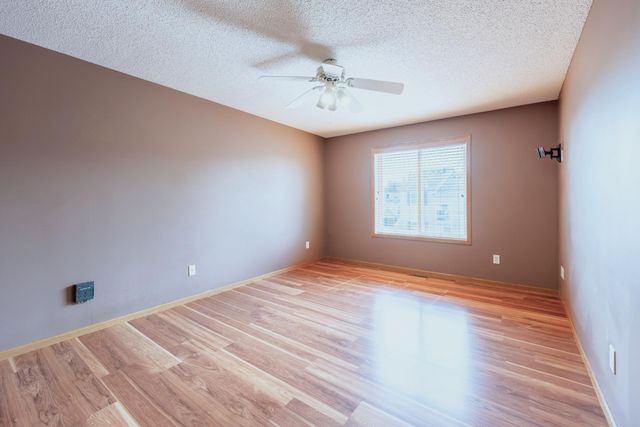 6814 Meadow Grass Lane S, Cottage Grove, MN 55016