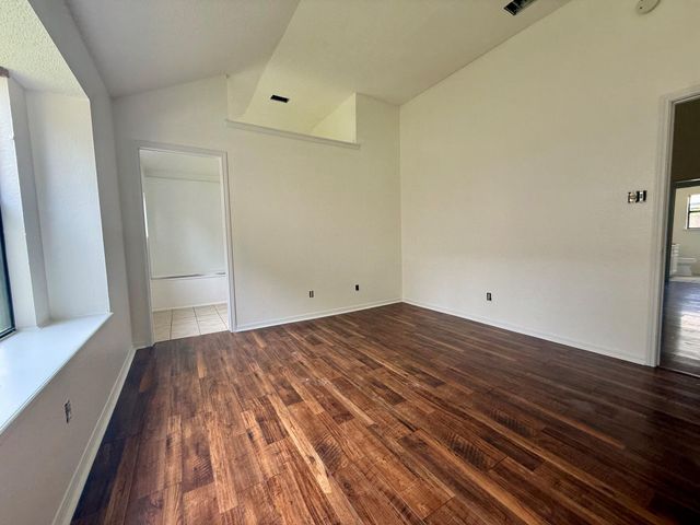 2107 Willow WAY, Round Rock, TX 78664