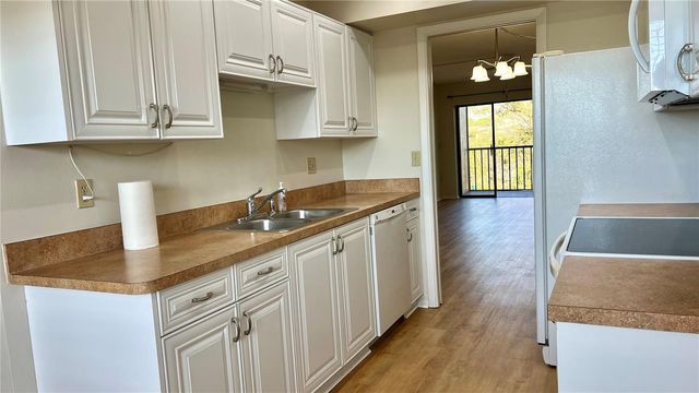 505 30TH AVENUE W E406, Bradenton, FL 34205