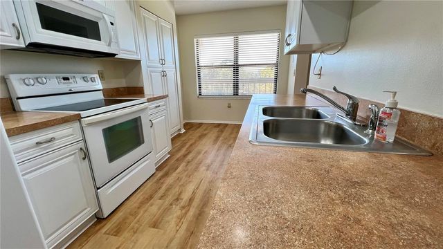 505 30TH AVENUE W E406, Bradenton, FL 34205