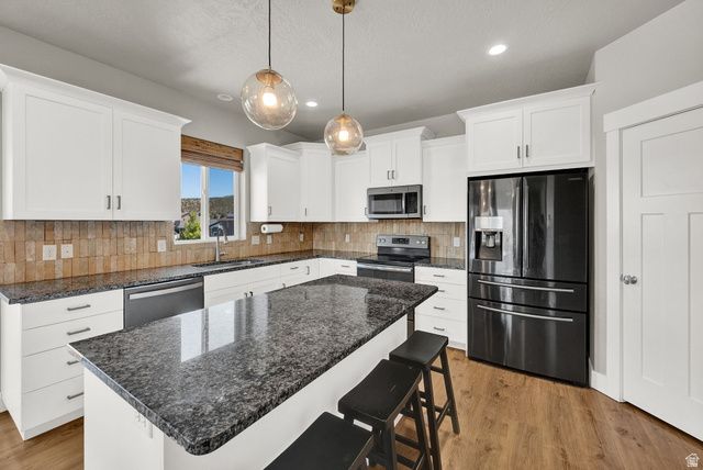 7112 N GOLDEN CT, Eagle Mountain, UT 84005