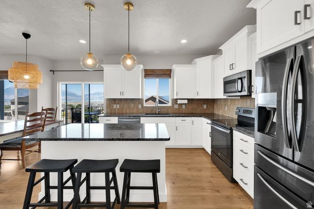 7112 N GOLDEN CT, Eagle Mountain, UT 84005