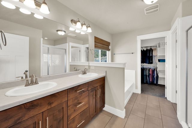 7112 N GOLDEN CT, Eagle Mountain, UT 84005