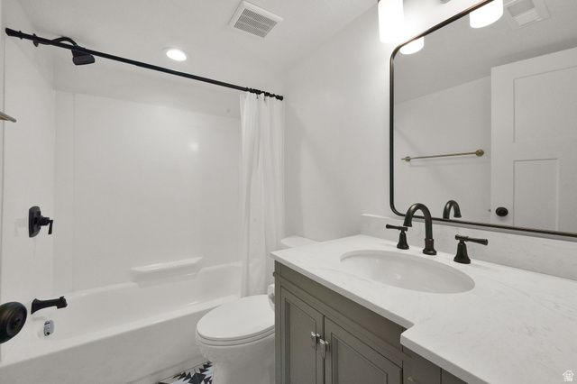7112 N GOLDEN CT, Eagle Mountain, UT 84005