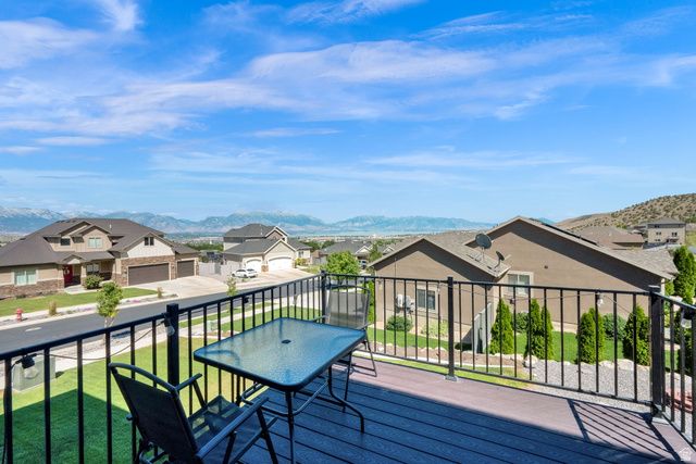 7112 N GOLDEN CT, Eagle Mountain, UT 84005