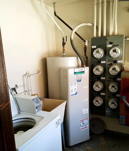 208 Dunteman Drive 101, Glendale Heights, IL 60139