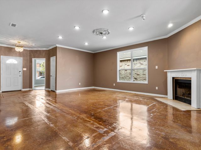 5000 Wild Oats Drive, Fort Worth, TX 76179