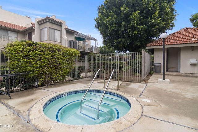 868 Cinnamon Lane 61, Duarte, CA 91010