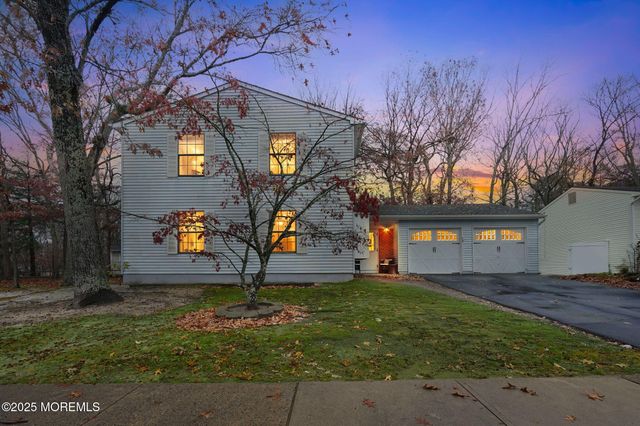 3 Timberline Drive, Howell, NJ 07731