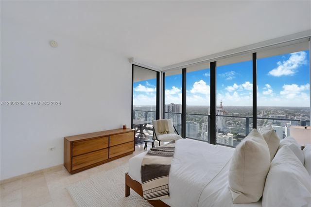 88 SW 7th St 2602, Miami, FL 33130