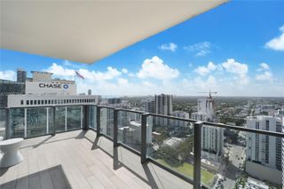 88 SW 7th St 2602, Miami, FL 33130