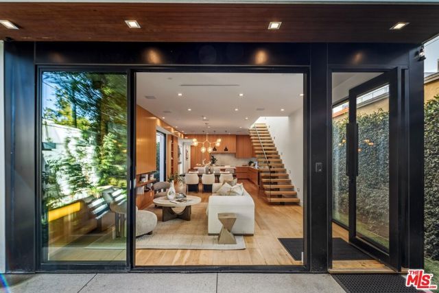 722 Marine Street, Santa Monica, CA 90405