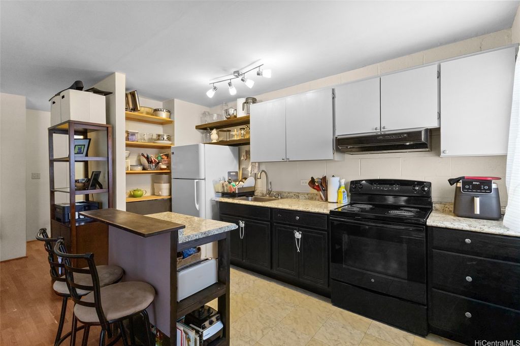 3230 Ala Ilima Street 402, Honolulu, HI 96818