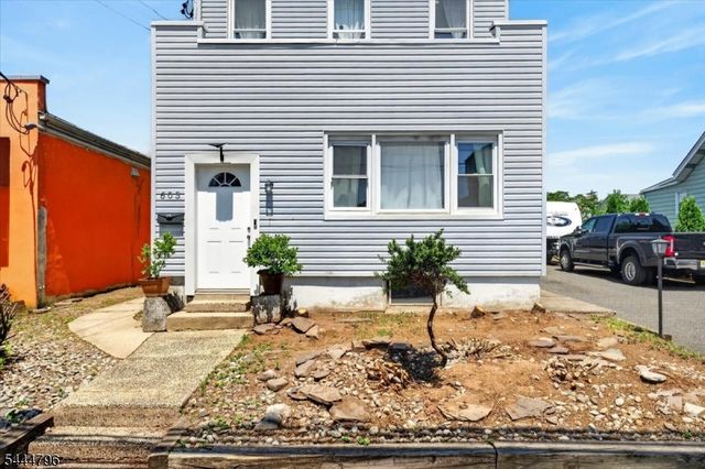 603 Lincoln Blvd, Middlesex Boro, NJ 08846