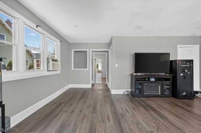 603 Lincoln Blvd, Middlesex Boro, NJ 08846