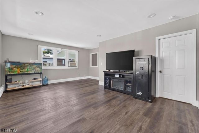 603 Lincoln Blvd, Middlesex Boro, NJ 08846