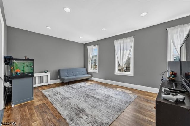 603 Lincoln Blvd, Middlesex Boro, NJ 08846