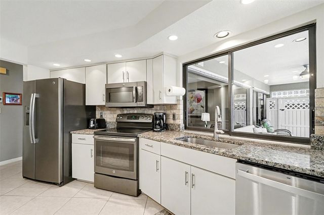 100 COLONY POINT DRIVE, Punta Gorda, FL 33950