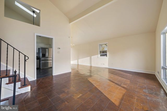 922 BEAVERBANK CIR, Towson, MD 21286