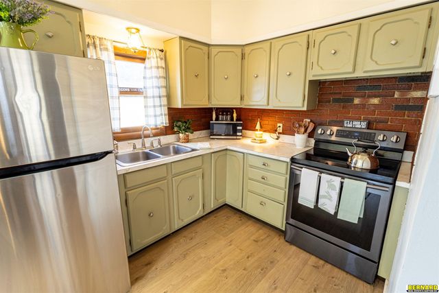 1715 4th Avenue, Nebraska City, NE 68410