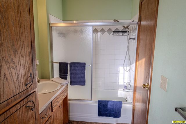 1715 4th Avenue, Nebraska City, NE 68410