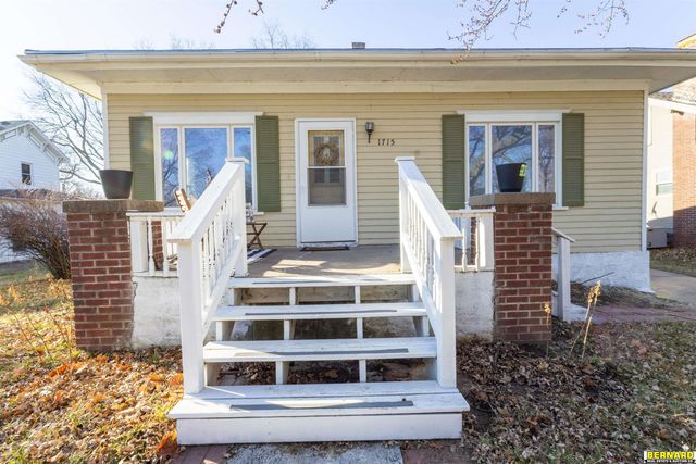 1715 4th Avenue, Nebraska City, NE 68410