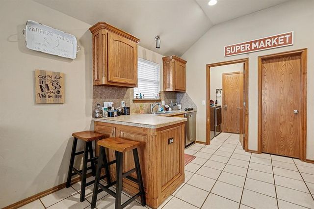 1800 Jordan Drive, Moore, OK 73160