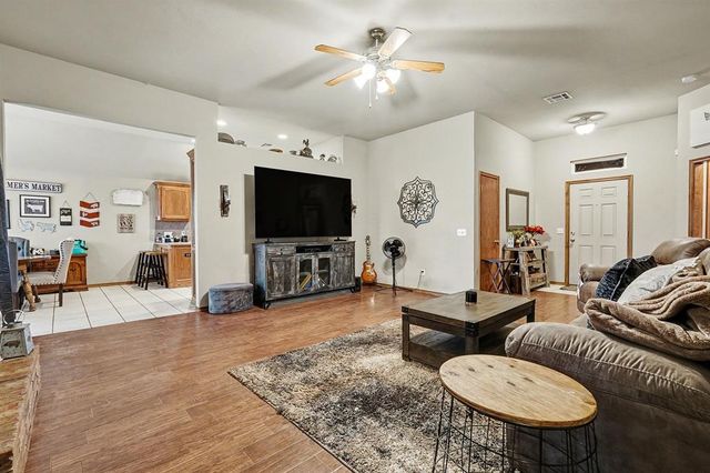 1800 Jordan Drive, Moore, OK 73160