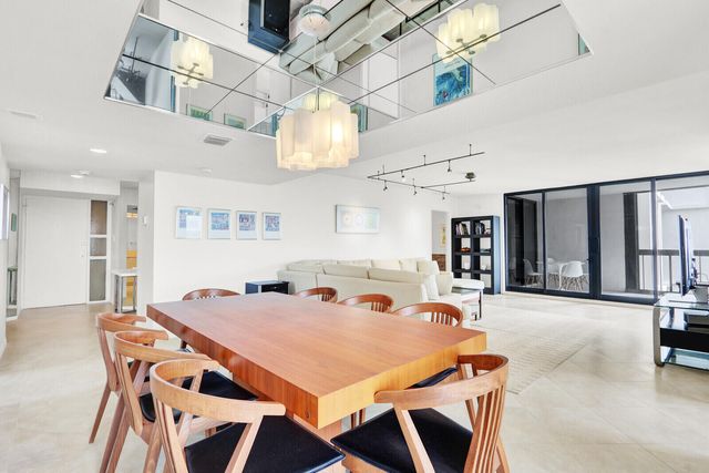 5380 N Ocean Drive 18a, Singer Island, FL 33404