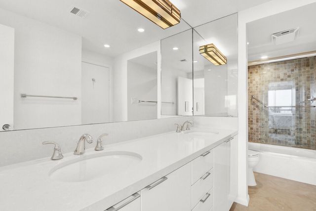 5380 N Ocean Drive 18a, Singer Island, FL 33404