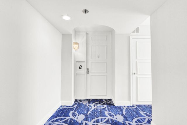 5380 N Ocean Drive 18a, Singer Island, FL 33404