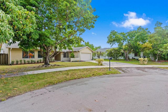 9315 SW 170th Lane, Palmetto Bay, FL 33157
