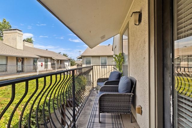 5806 Birchbrook Drive 210, Dallas, TX 75206