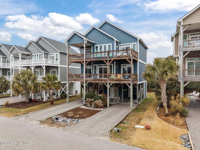308 Oceanaire Lane, Holly Ridge, NC 28445