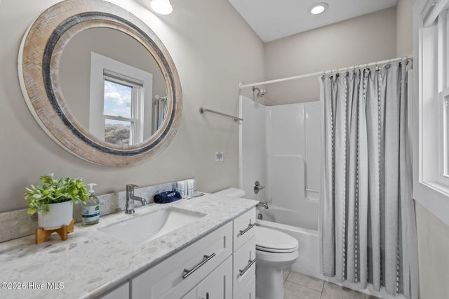 308 Oceanaire Lane, Holly Ridge, NC 28445