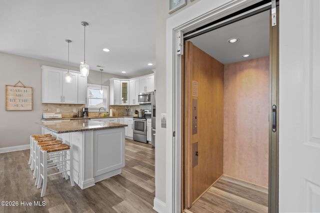 308 Oceanaire Lane, Holly Ridge, NC 28445