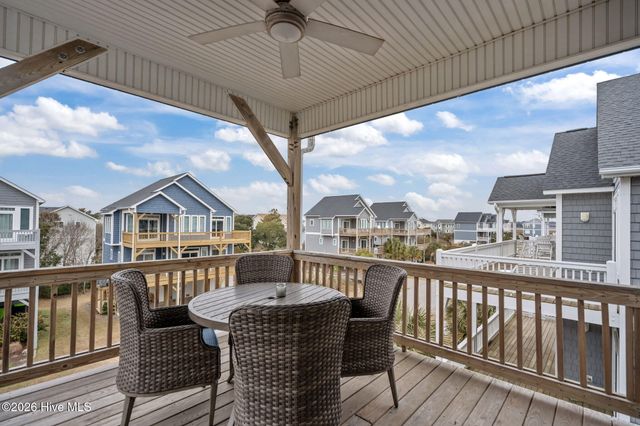 308 Oceanaire Lane, Holly Ridge, NC 28445