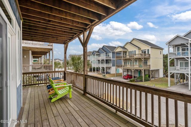 308 Oceanaire Lane, Holly Ridge, NC 28445