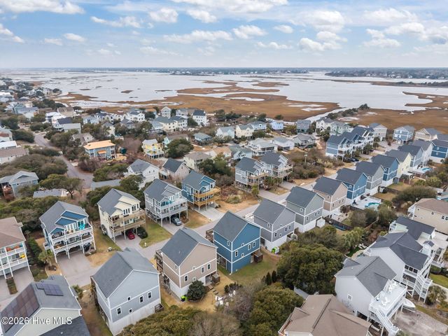 308 Oceanaire Lane, Holly Ridge, NC 28445