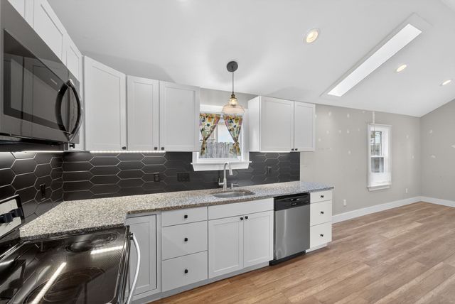 2804 Elliott Dr, Old Hickory, TN 37138