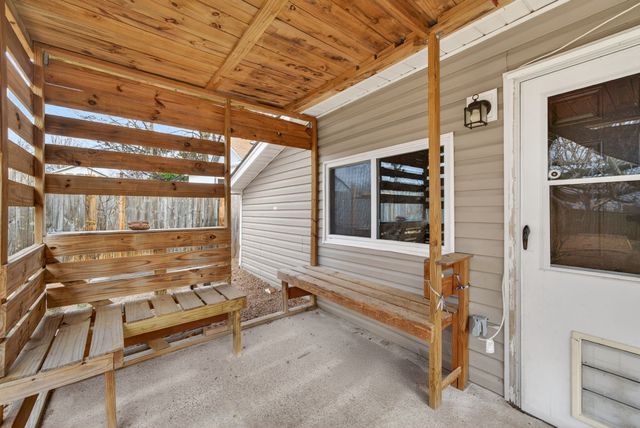 2804 Elliott Dr, Old Hickory, TN 37138