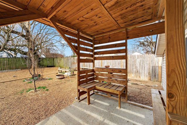 2804 Elliott Dr, Old Hickory, TN 37138