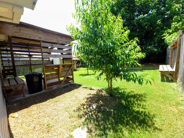 2804 Elliott Dr, Old Hickory, TN 37138