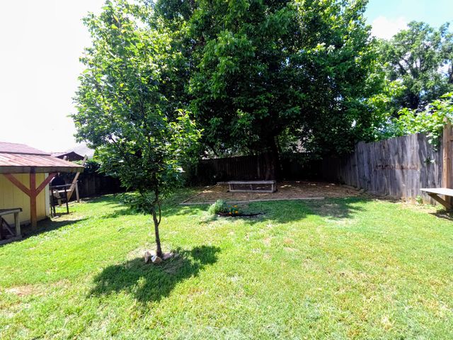 2804 Elliott Dr, Old Hickory, TN 37138