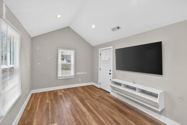 2804 Elliott Dr, Old Hickory, TN 37138