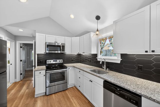 2804 Elliott Dr, Old Hickory, TN 37138