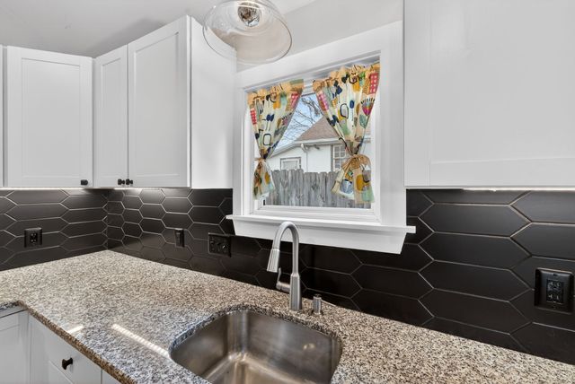 2804 Elliott Dr, Old Hickory, TN 37138