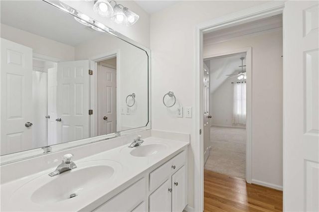5486 Hedge Brooke Pointe Cove NW, Acworth, GA 30101